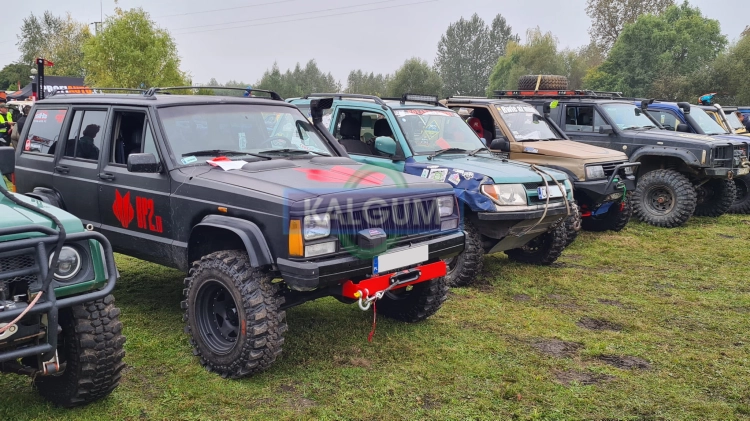 poszerzenie_błotników_cherokee_10cm+offroad+jeep.jpg