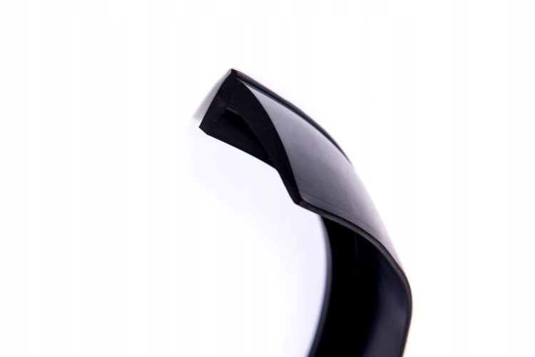 Poszerzenie_nadkoli_błotników-5,5 cm-1 metr.png